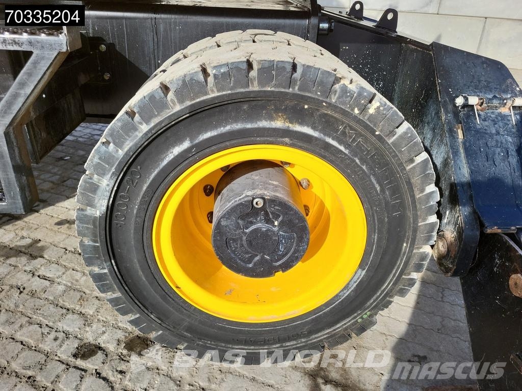 JCB JS175 W Lift Cabin Materjalikäitlusmasinad