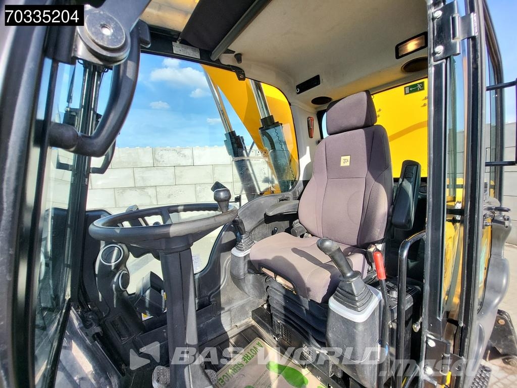 JCB JS175 W Lift Cabin Materjalikäitlusmasinad