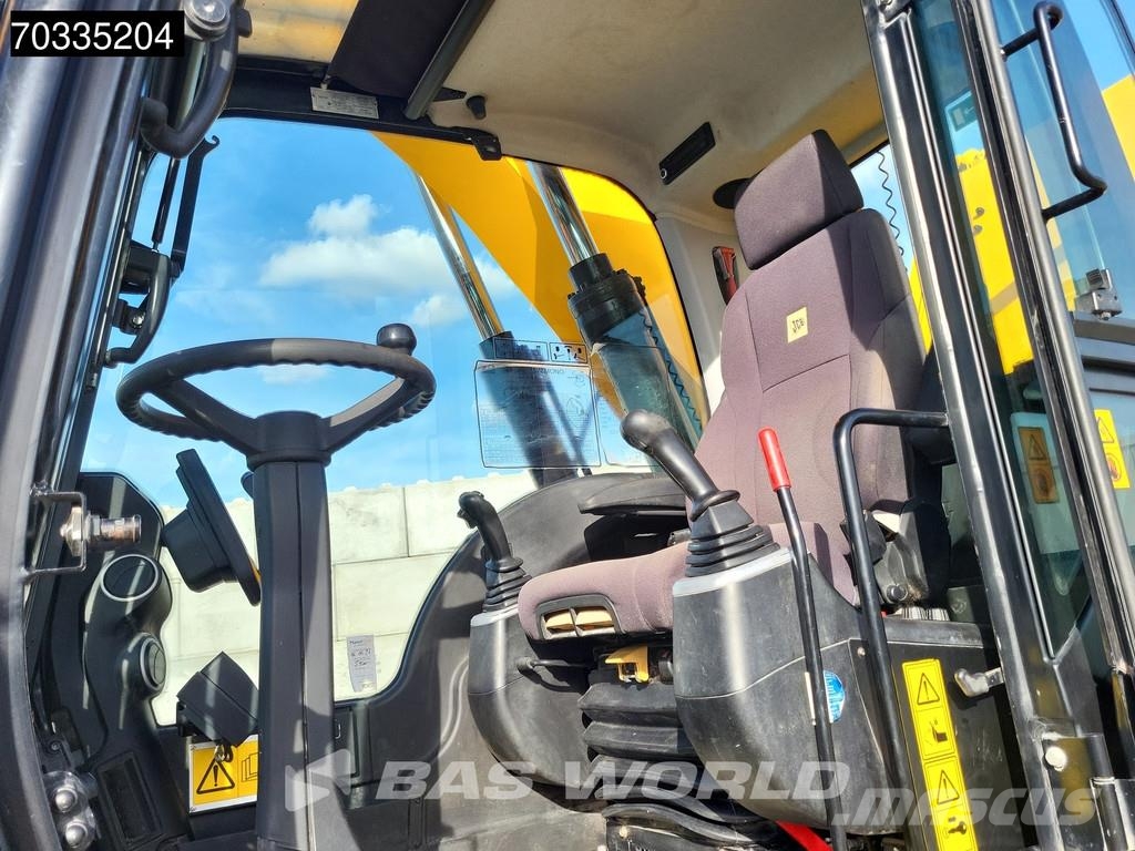 JCB JS175 W Lift Cabin Materjalikäitlusmasinad