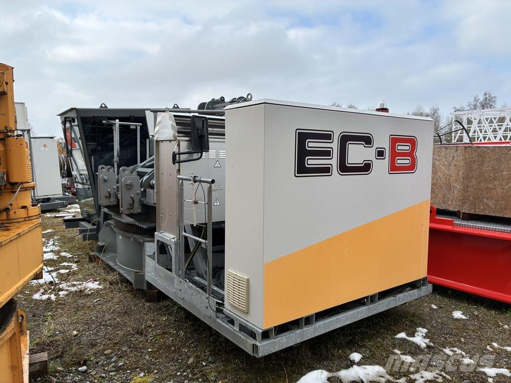 Liebherr 240 EC-B 10 Fibre 塔式起重機