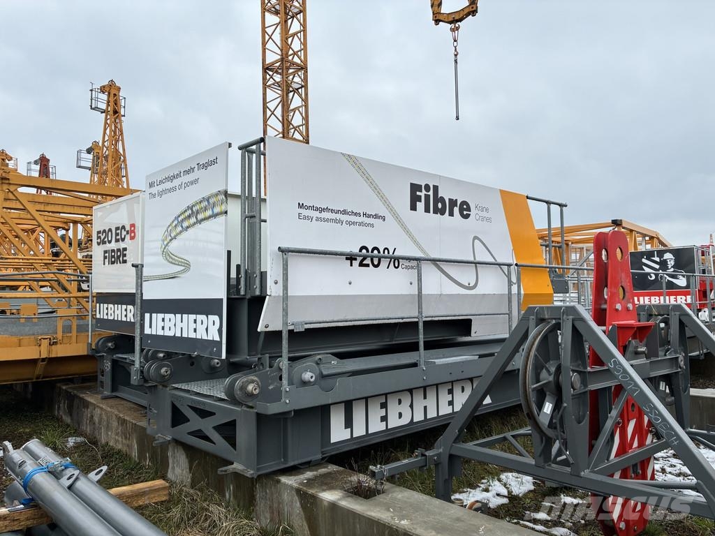 Liebherr 240 EC-B 10 Fibre 塔式起重機