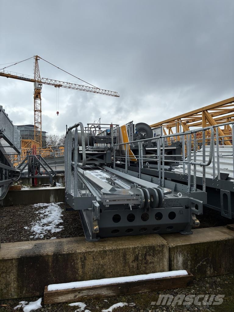 Liebherr 240 EC-B 10 Fibre 塔式起重機