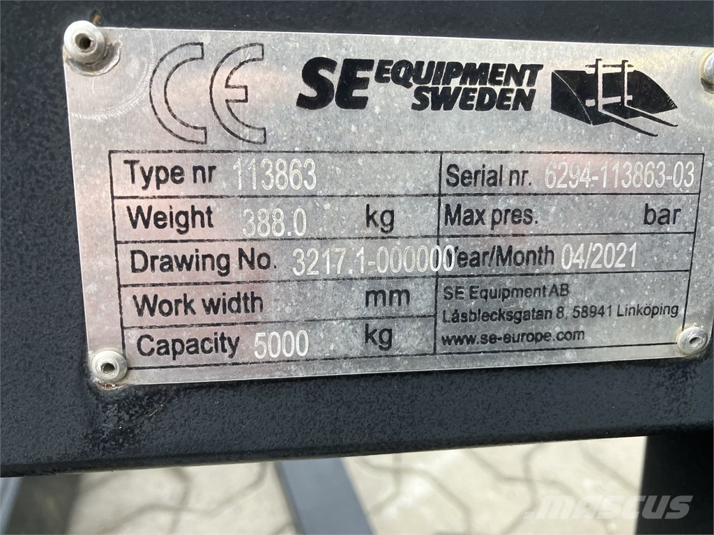 SE Equipment Kranarm Frontladerzubehör