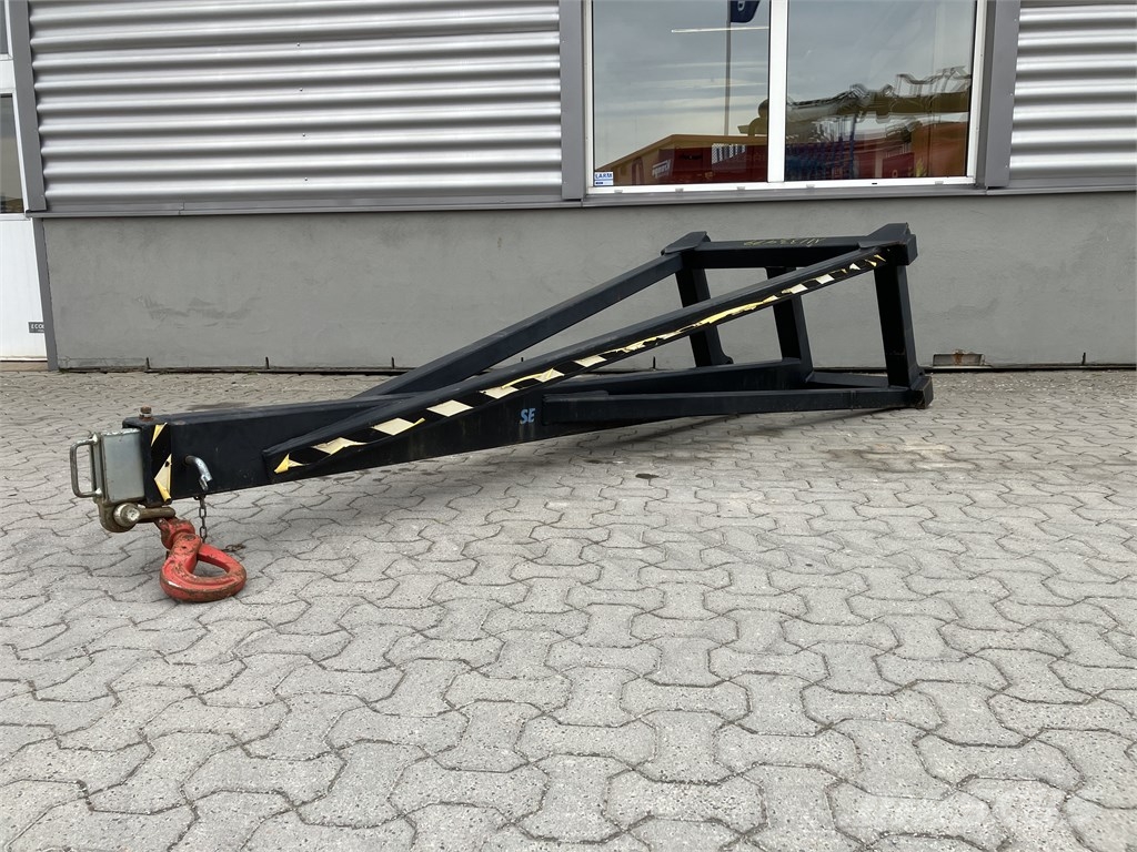 SE Equipment Kranarm Frontladerzubehör