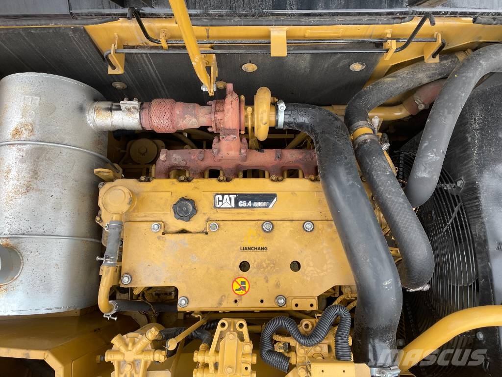 CAT 323 D Escavadeiras de esteiras