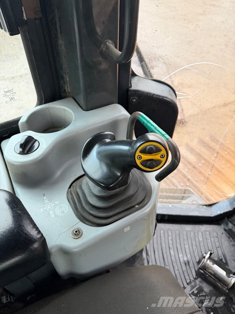 Komatsu D 51 PX بلدوزرات مجنزرة