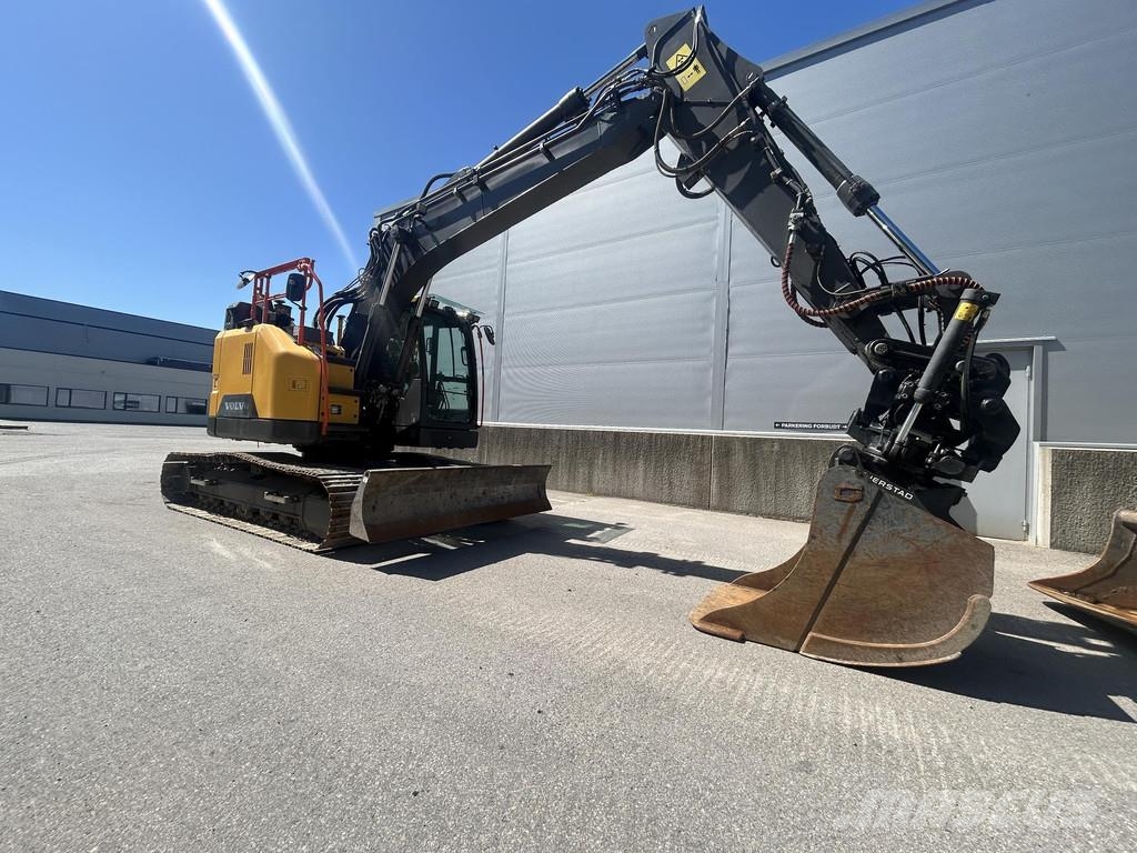 Volvo ECR145EL حفارات زحافة