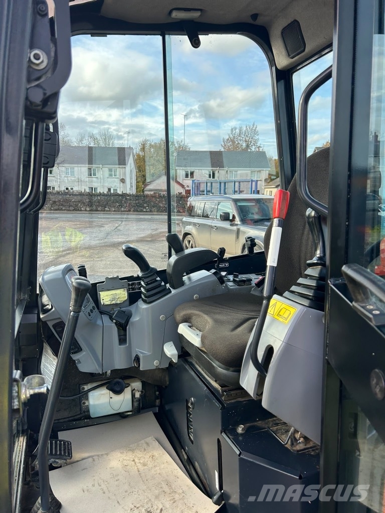 Kubota U27-4 Minigraafmachines < 7t