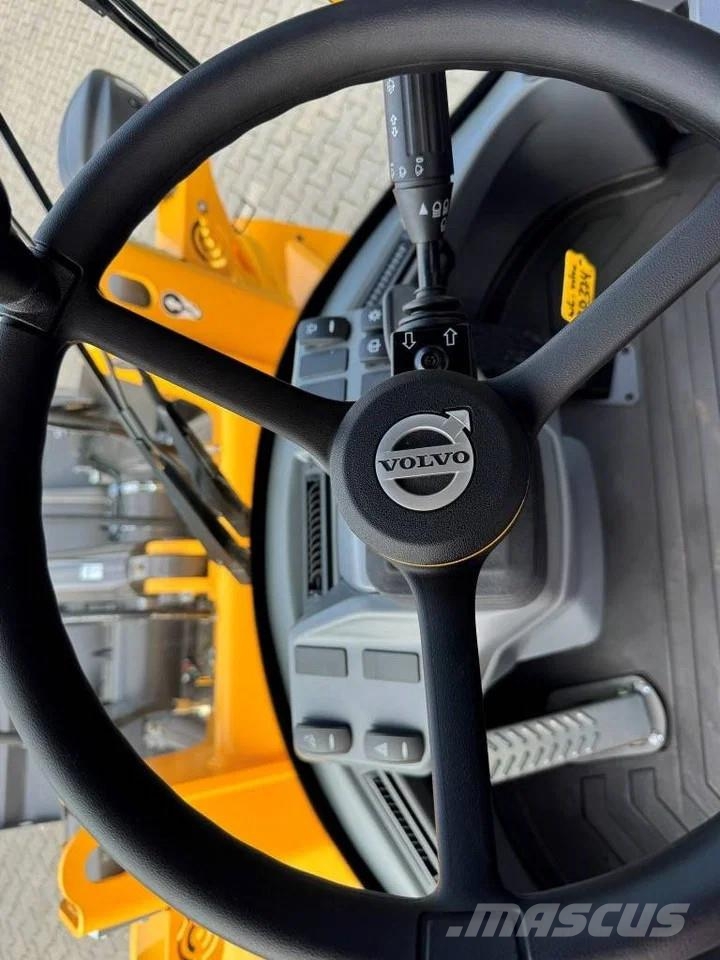 Volvo L30HS NIEUW SPEEDER ! Iekrāvēji uz riteņiem