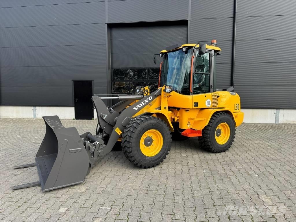 Volvo L30HS NIEUW SPEEDER ! Iekrāvēji uz riteņiem