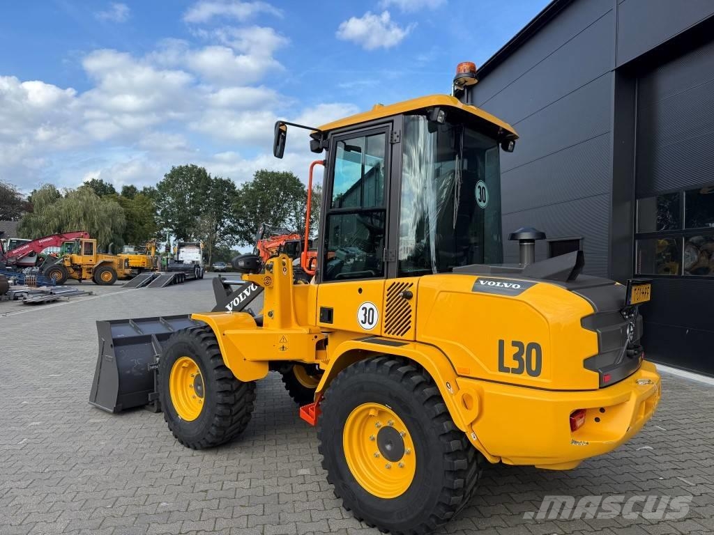 Volvo L30HS NIEUW SPEEDER ! Iekrāvēji uz riteņiem
