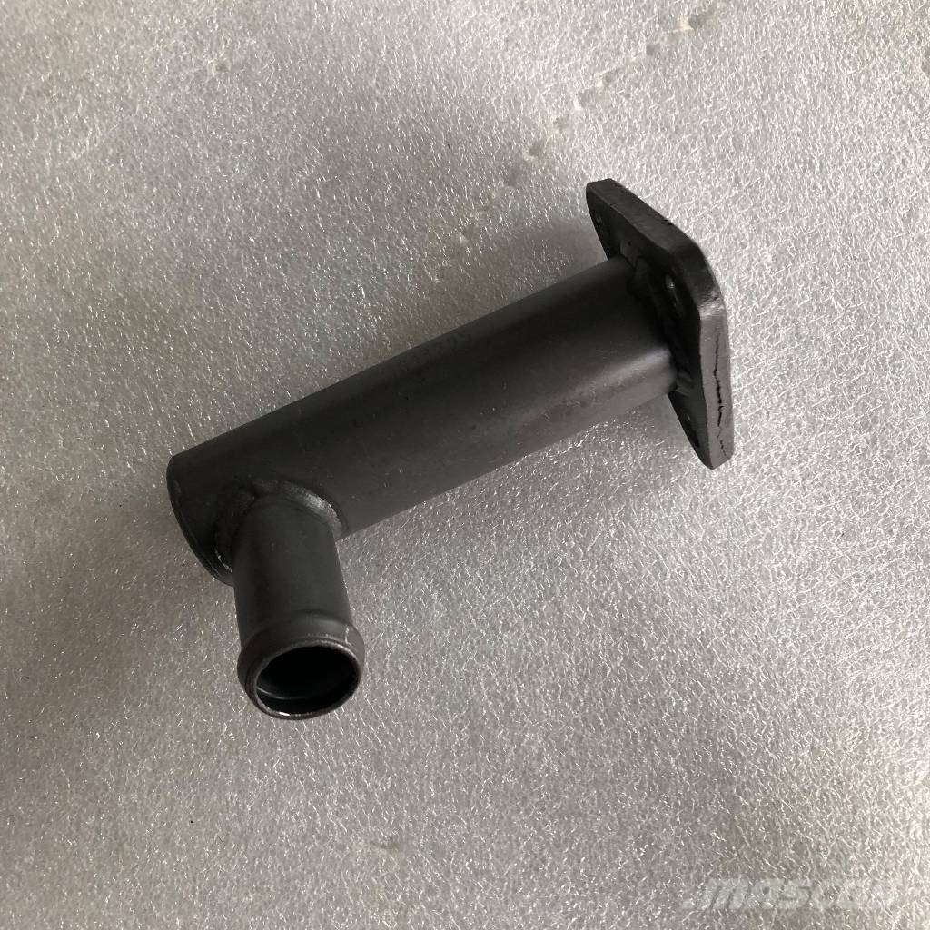 Cummins NTA855 Water Outlet Connection 3013295 215039 Silniki