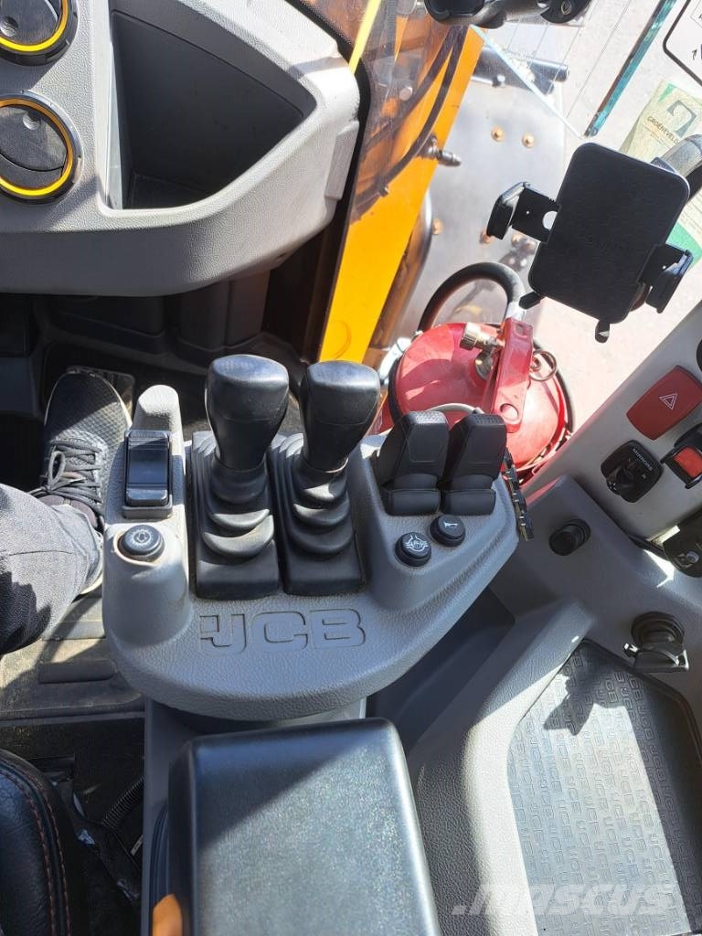 JCB 419 S لوادر بعجل