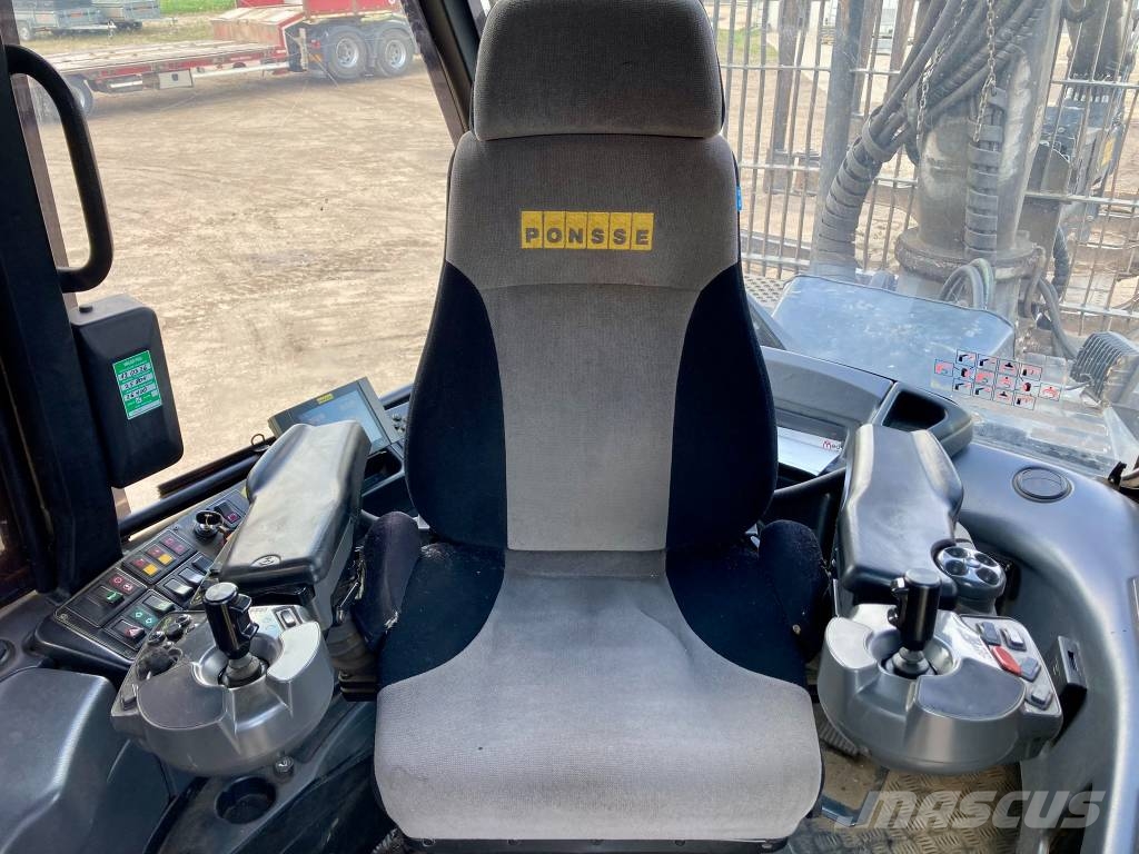 Ponsse Buffalo 8W Forwarders