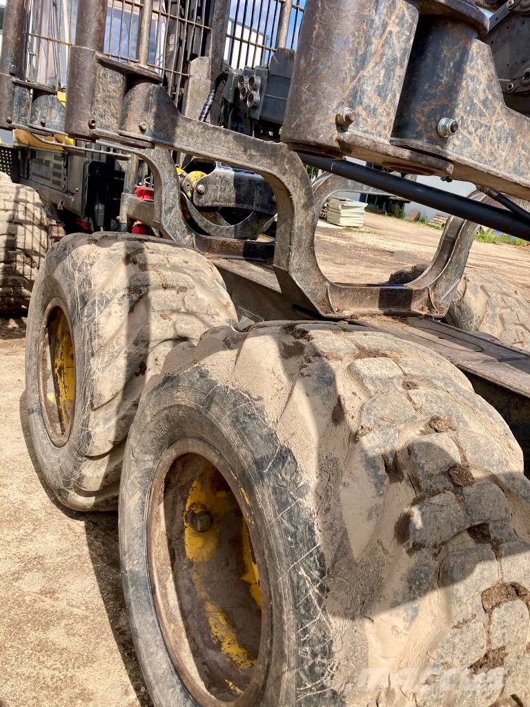 Ponsse Buffalo 8W Forwarders
