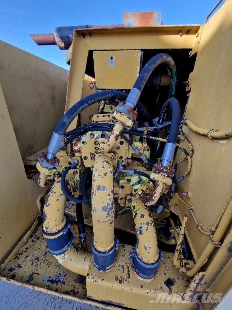 Demag H65 Rupsgraafmachines