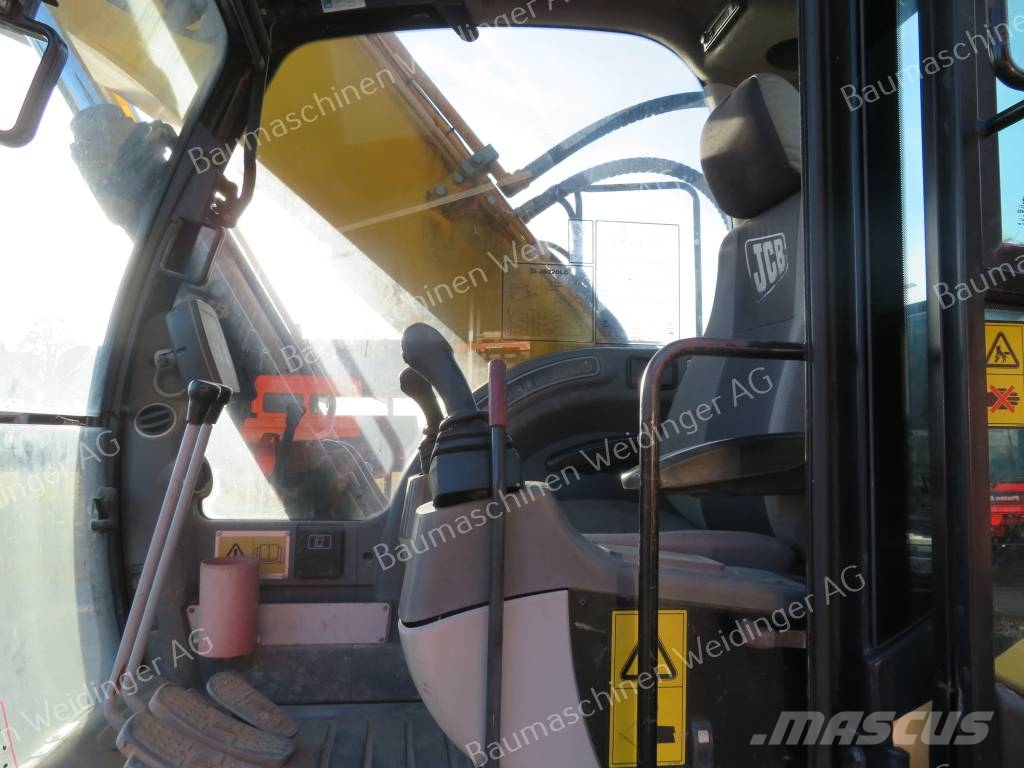 JCB 220 Kāpurķēžu ekskavatori