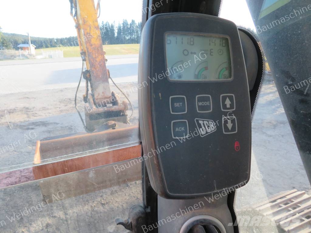 JCB 220 Kāpurķēžu ekskavatori