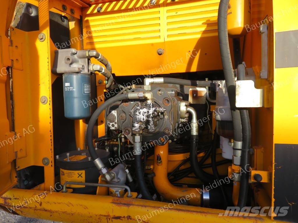 JCB 220 Kāpurķēžu ekskavatori