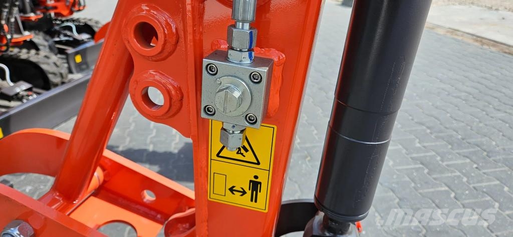 Rhinoceros XN12-9 powered by KUBOTA Miniexcavadoras