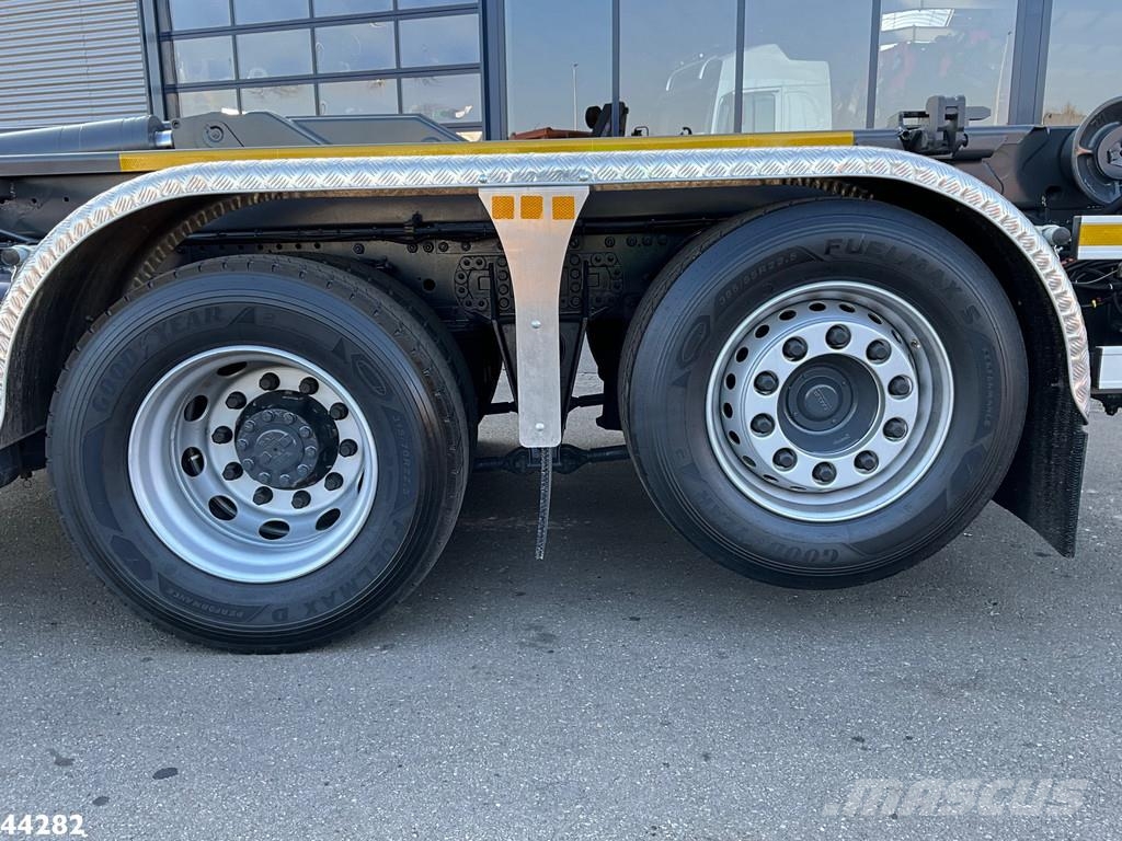 DAF FAN XD 450 Euro 6 HMF 23 Tonmeter laadkraan Abrollkipper
