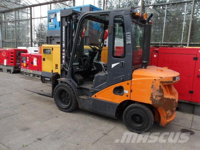 Doosan D35C-7 Diesel forklifts