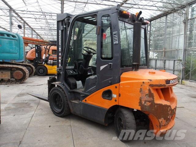 Doosan D35C-7 Diesel forklifts