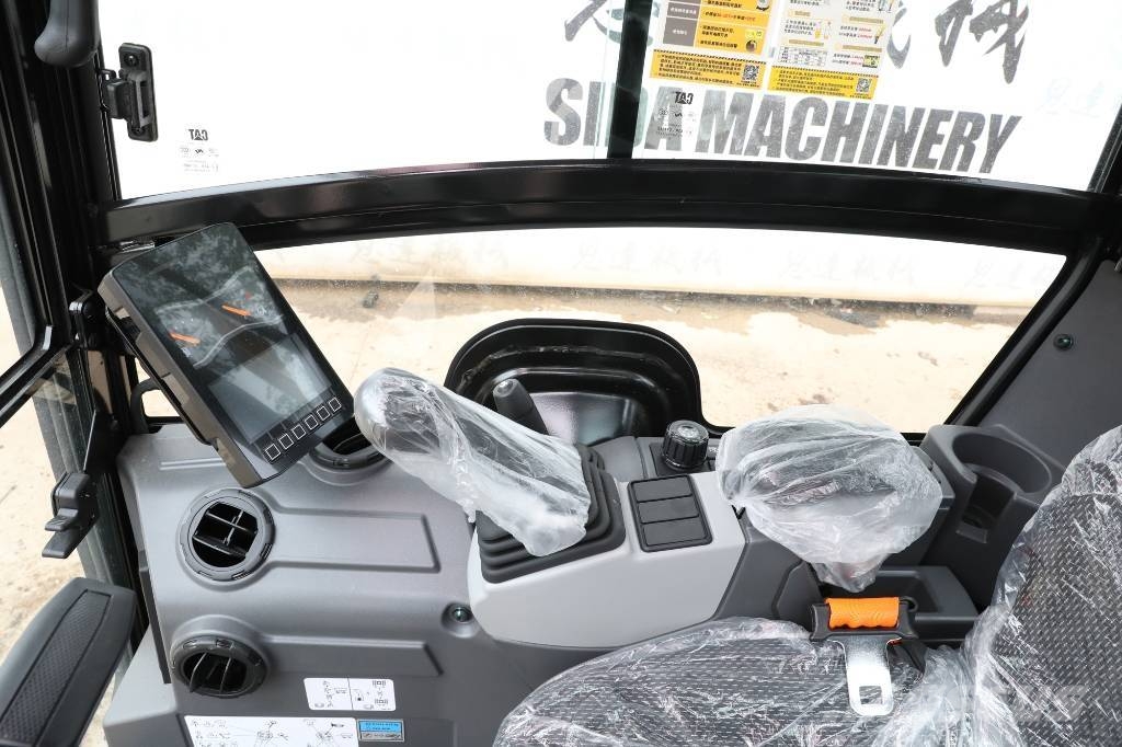 CAT 302 Mini kotrók < 7t