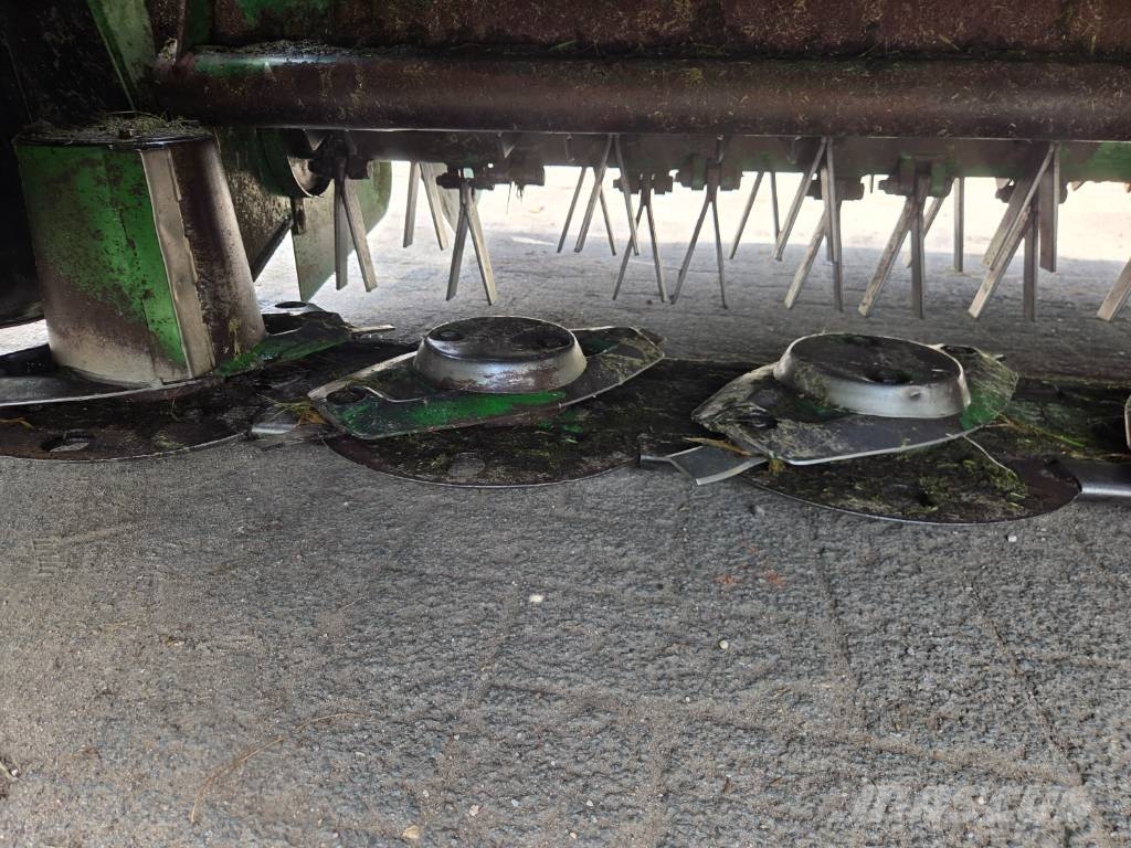 John Deere CC328A Uređaji za kosilice