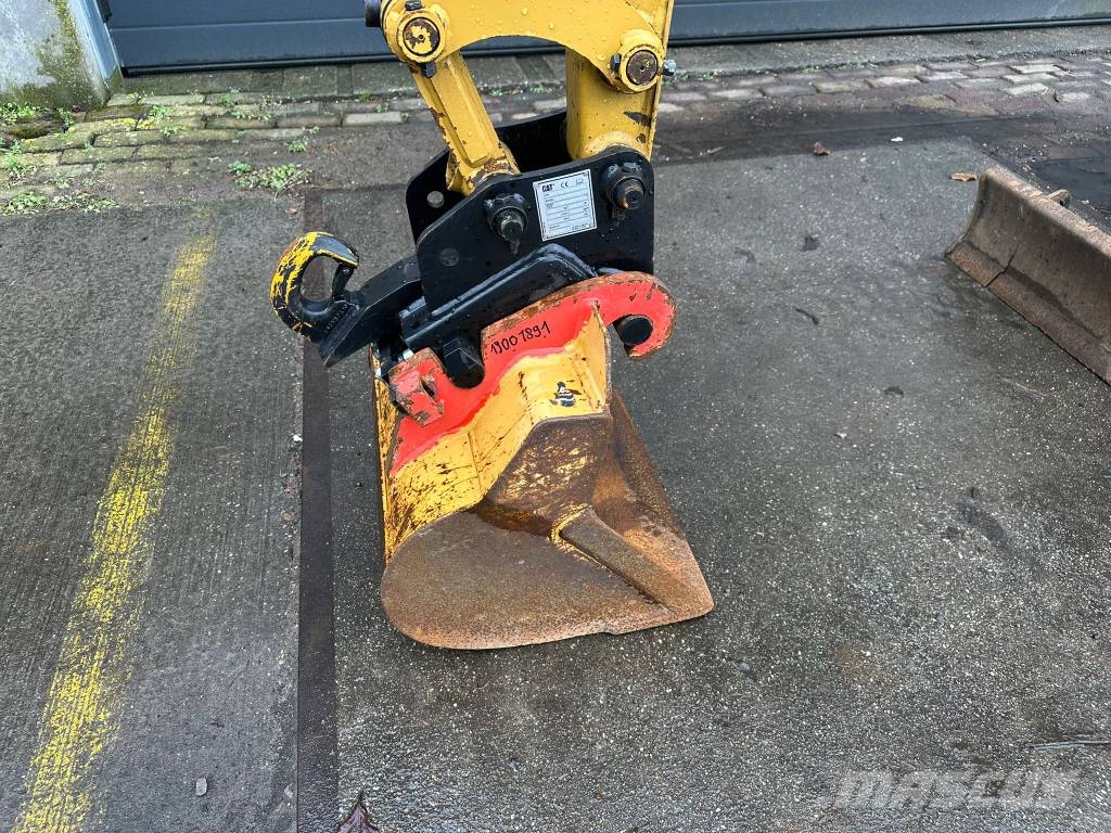 CAT 301.8 Miniexcavadoras