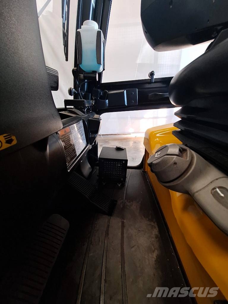 Yale ERP 15 VT شاحنات ذات رافعات شوكية تعمل بالكهرباء