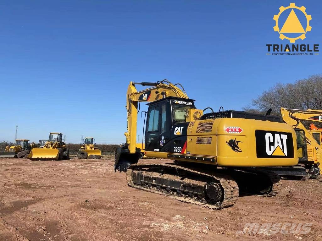 CAT 325 D L Kāpurķēžu ekskavatori