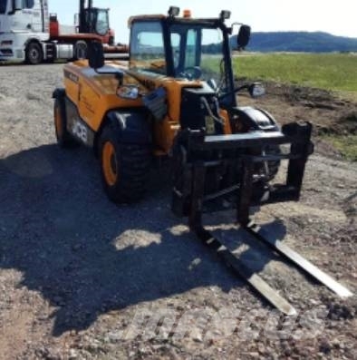 JCB 525-60 텔러 핸들러