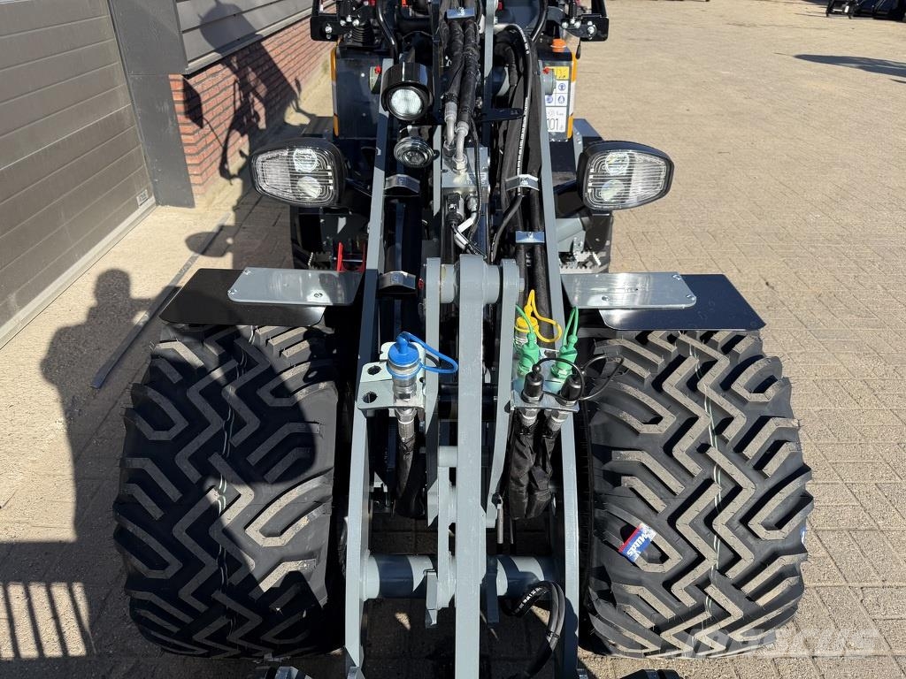 GiANT G2700 X-TRA HD+ minishovel NIEUW (giekvering, pro- لوادر بعجل
