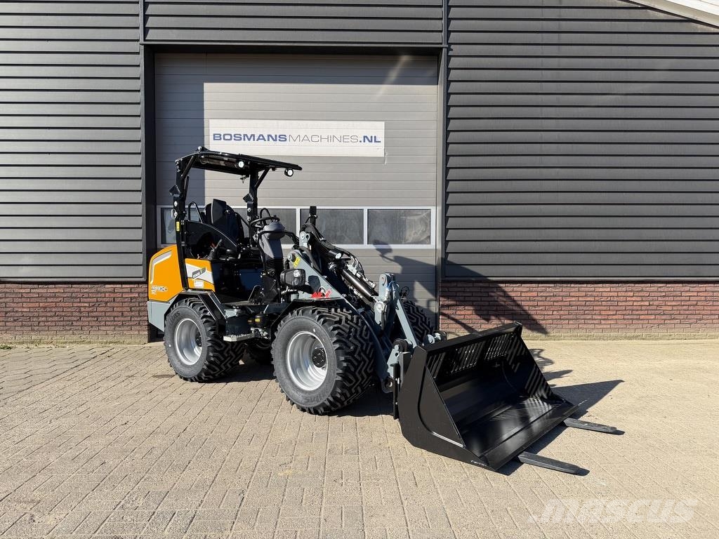 GiANT G2700 X-TRA HD+ minishovel NIEUW (giekvering, pro- لوادر بعجل