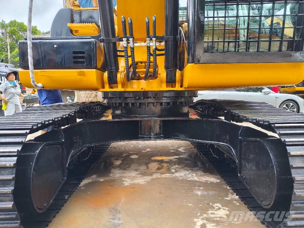 CAT 320D Vikšriniai ekskavatoriai