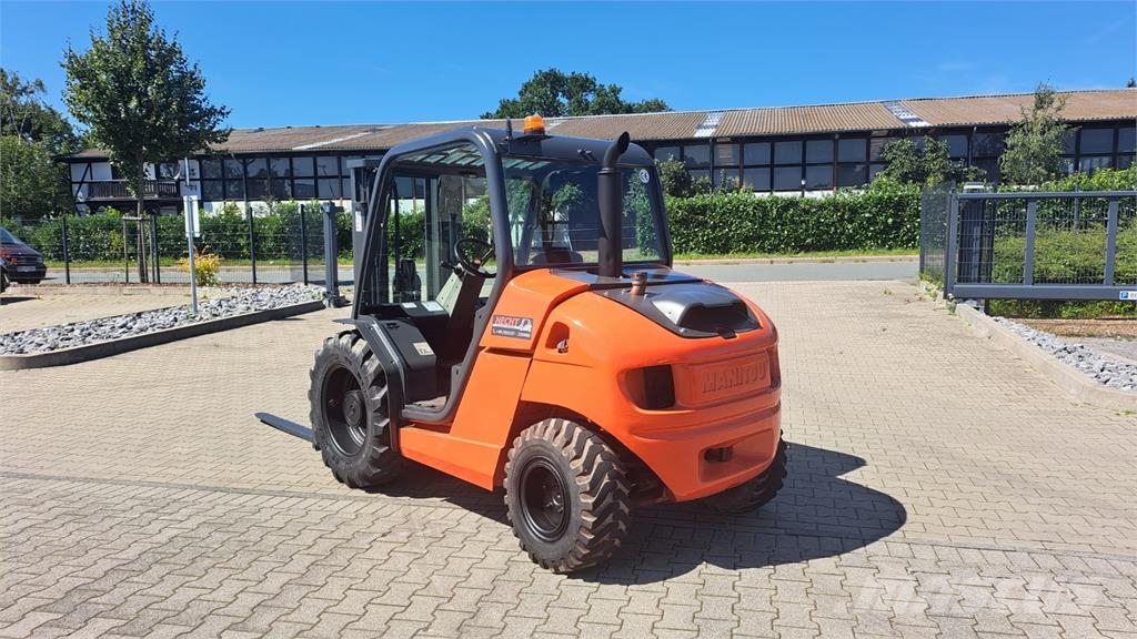 Manitou MH25-4T Maastotrukit