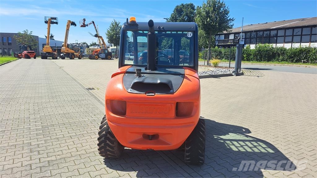 Manitou MH25-4T Maastotrukit
