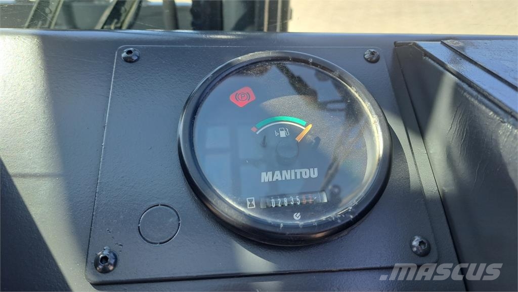 Manitou MH25-4T Maastotrukit