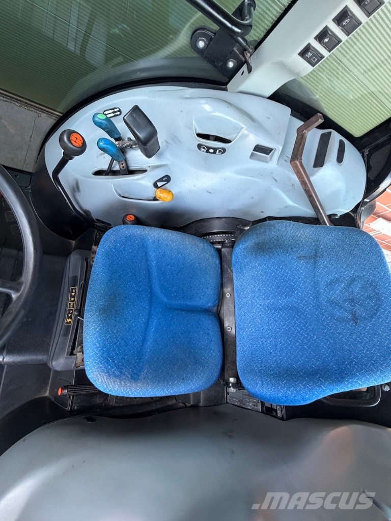 New Holland T4.75 F Trattori