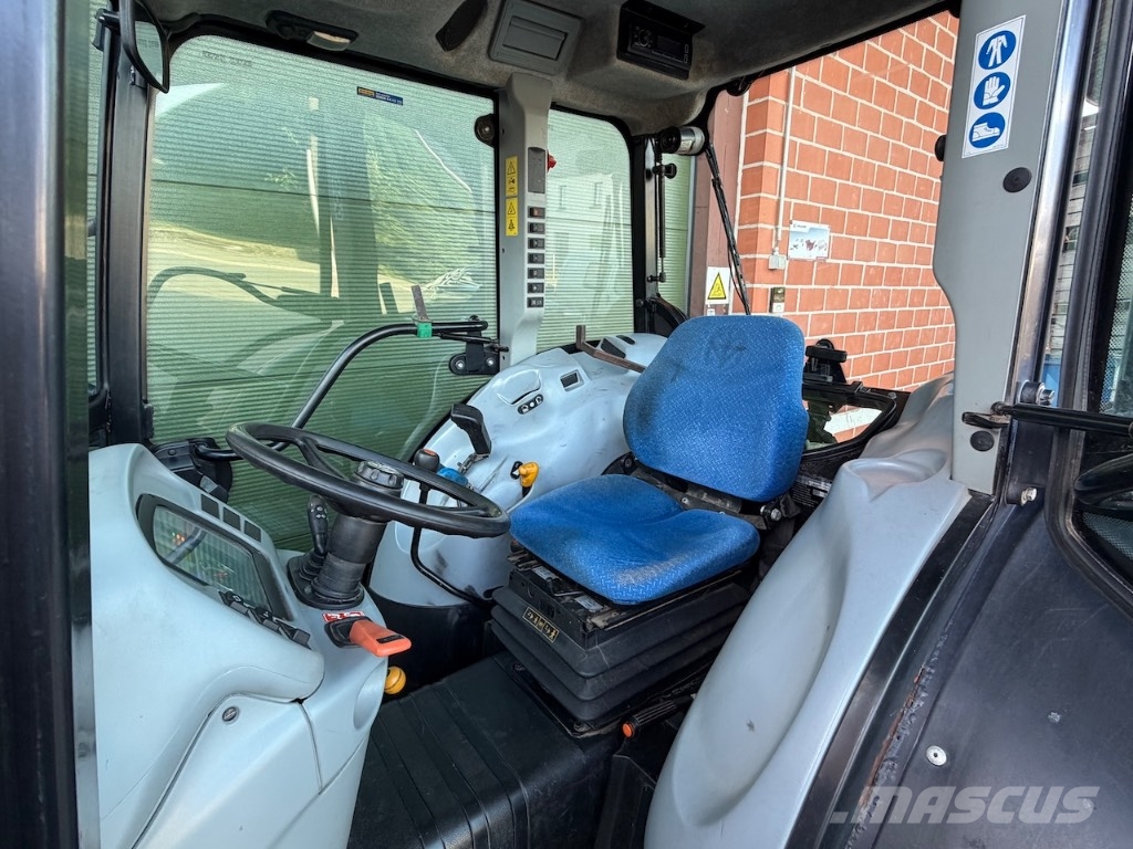 New Holland T4.75 F Trattori
