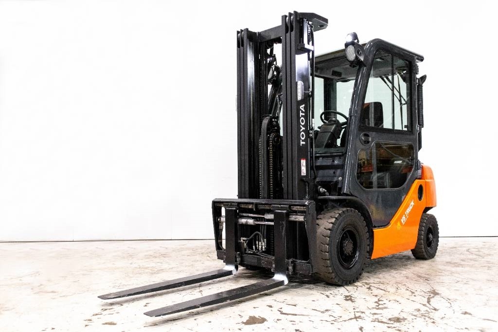 Toyota Motviktstruck m rejäl lyfthöjd om 5m, 52-8FDF20 Дизелови камиони