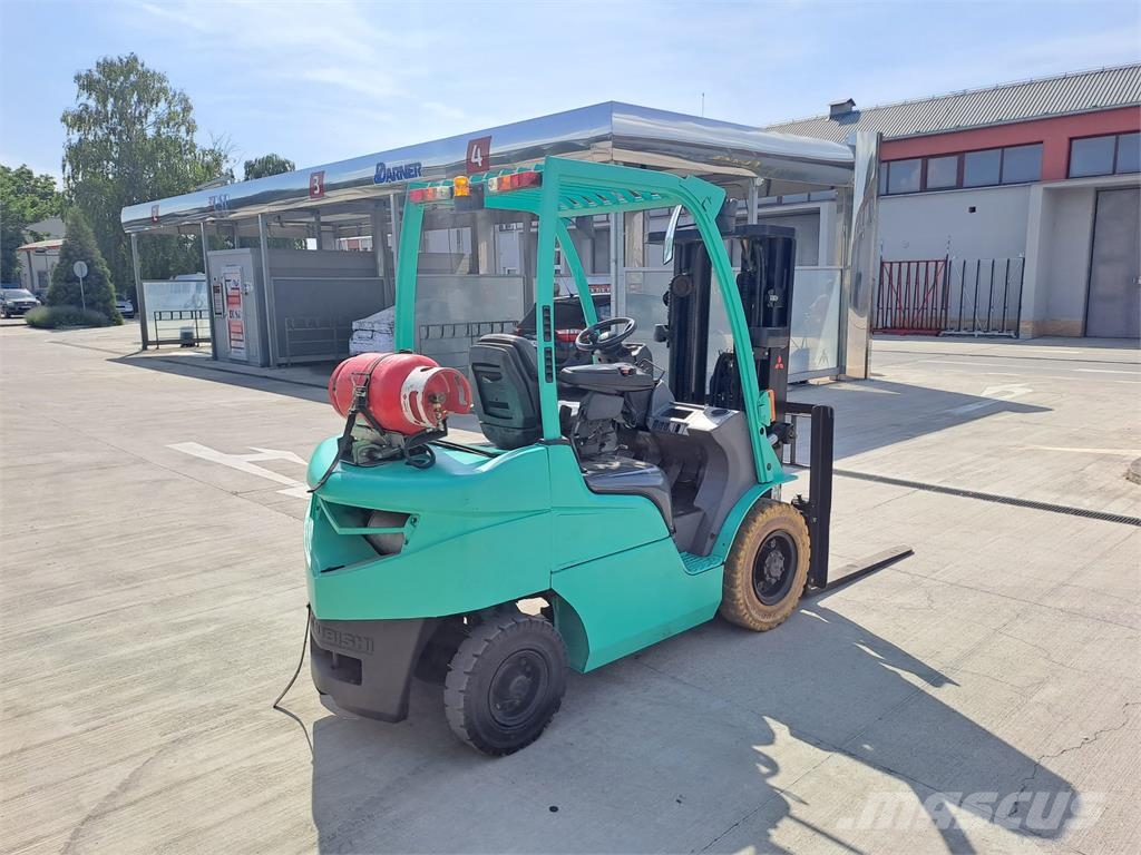 Mitsubishi FG25N شاحنات LPG