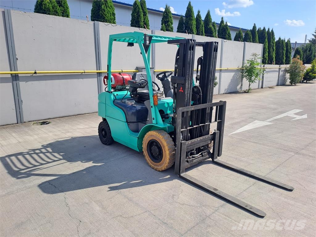 Mitsubishi FG25N شاحنات LPG