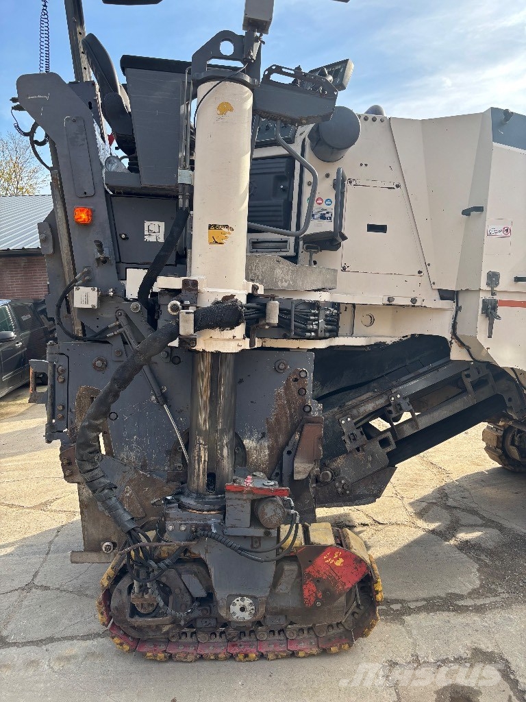 Wirtgen W 100 F Asfalto šalto frezavimo technika