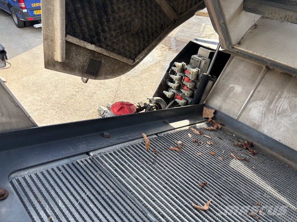 Wirtgen W 100 F Asfalto šalto frezavimo technika
