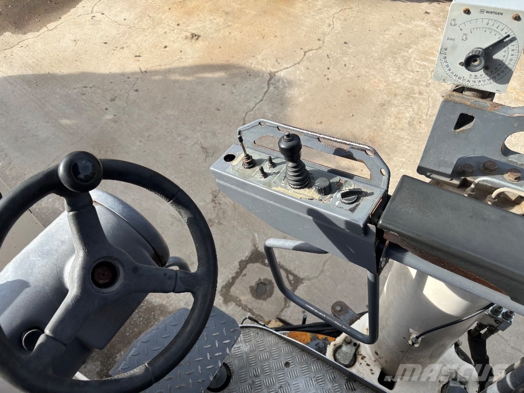 Wirtgen W 100 F Asfalto šalto frezavimo technika