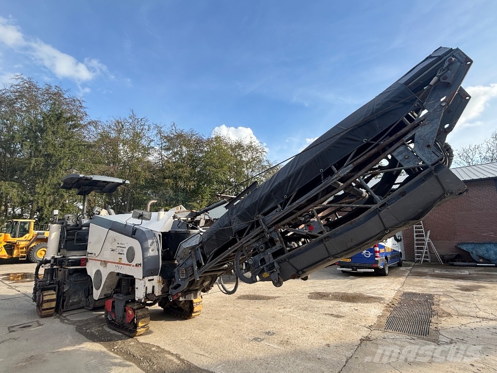 Wirtgen W 100 F Asfalto šalto frezavimo technika
