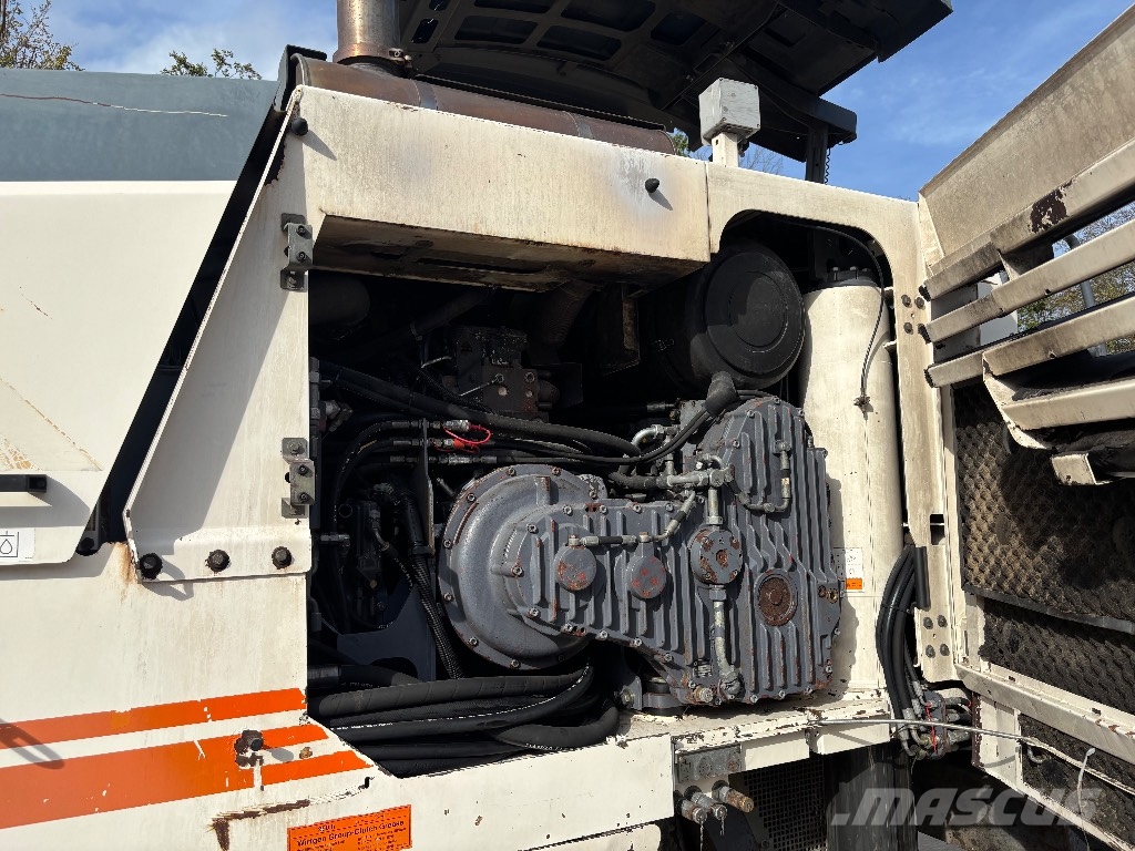 Wirtgen W 100 F Asfalto šalto frezavimo technika