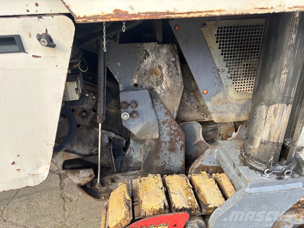 Wirtgen W 100 F Asfalto šalto frezavimo technika